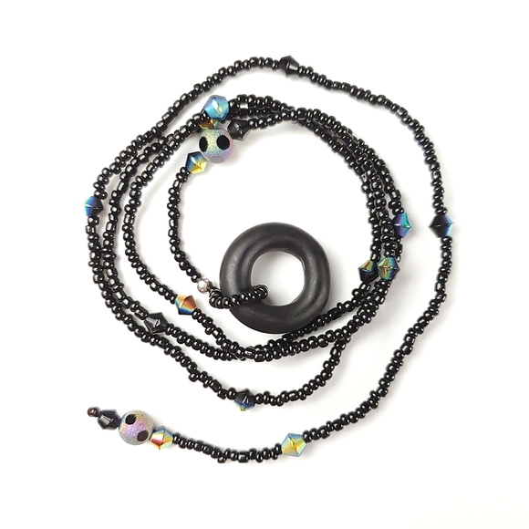 🦋 Black And Rainbow Beaded Single Strand Lariat Necklace 🦋1/$14~2/$24~3/$30🦋 - Picture 6 of 6